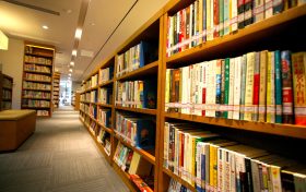 漢臺區(qū)圖書館5月1日恢復(fù)對外開放，限量、預(yù)約、錯峰縮略圖