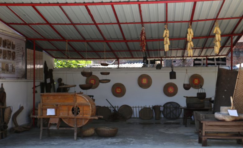 寧強縣鐵鎖關(guān)鎮(zhèn)周家壩小學“農(nóng)耕文化”進校園插圖 寧強縣鐵鎖關(guān)鎮(zhèn)周家壩小學“農(nóng)耕文化”進校園插圖