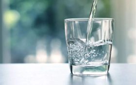 夏季喝水少，身體會悄悄的發(fā)生變化？縮略圖