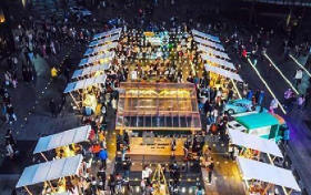天漢長(zhǎng)街“知有漢”，秀出新“夜”態(tài)，點(diǎn)亮“夜經(jīng)濟(jì)”！縮略圖