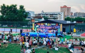 漢臺區(qū)一文化運(yùn)動廣場建成投用縮略圖