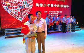 “美德少年”逆風(fēng)飛翔！603分！他創(chuàng)造了奇跡 →縮略圖