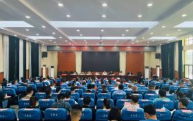 平安產(chǎn)險(xiǎn)陜西分公司榮獲南鄭區(qū)“萬(wàn)企興萬(wàn)村”行動(dòng)先進(jìn)企業(yè)稱(chēng)號(hào)縮略圖