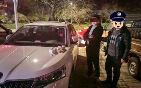 夜巡再添戰(zhàn)果！一男子張貼“招嫖”小廣告被抓！縮略圖