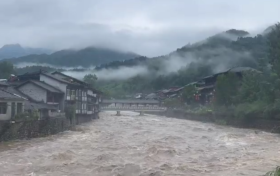 暴雨紅色預(yù)警，我市啟動(dòng)防汛四級(jí)應(yīng)急響應(yīng)！汛期注意→縮略圖