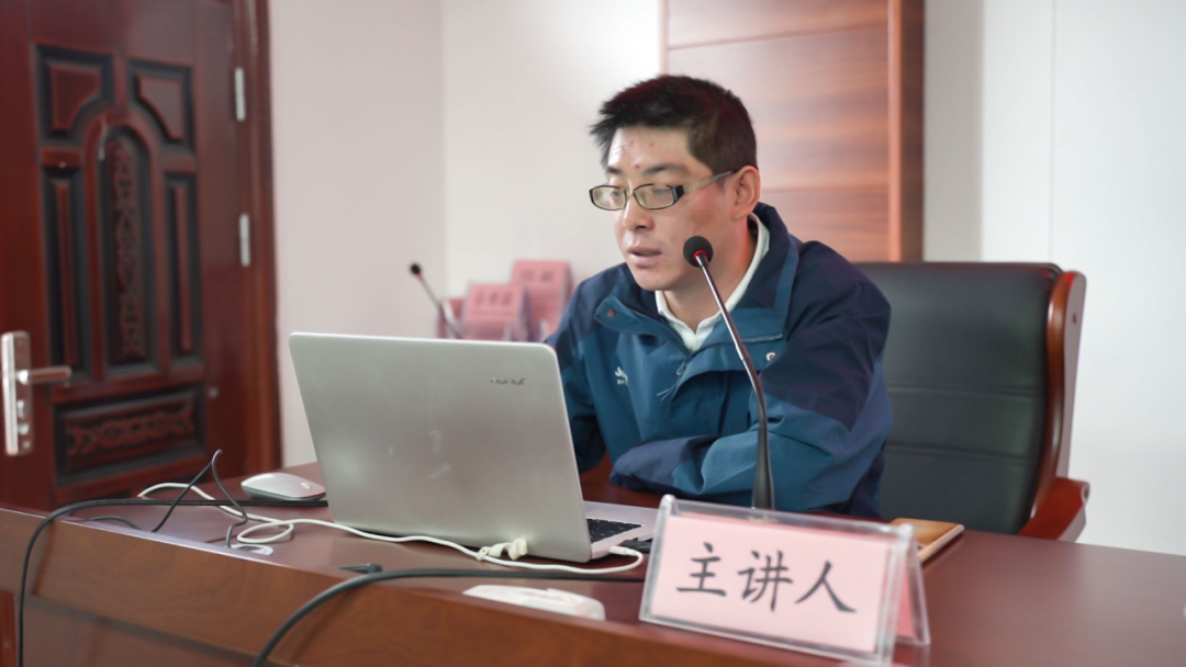 漢中網(wǎng)信開展網(wǎng)絡宣傳培訓暨記者節(jié)系列活動